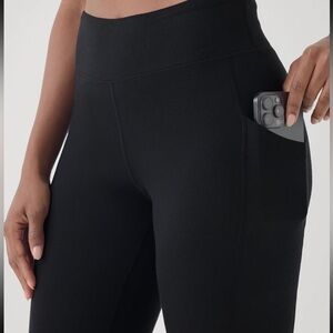 On The Go-To Pocket Legging pact